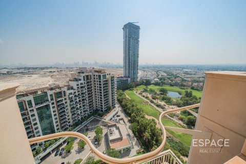Apartment in TANARO APARTMENTS in Greens, Dubai, UAE 2 bedrooms, 160 sq.m. № 650433 - photo 1