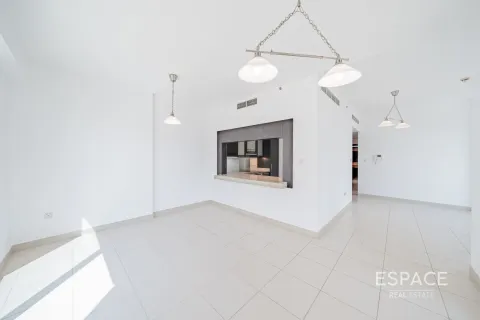 Apartment in TANARO APARTMENTS in Greens, Dubai, UAE 2 bedrooms, 160 sq.m. № 650433 - photo 4