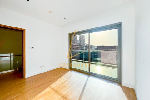 Apartment in Al Wasl, Dubai, UAE 2 bedrooms, 186 sq.m. № 753920 - photo 16