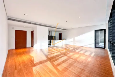 Apartment in Al Wasl, Dubai, UAE 3 bedrooms, 215 sq.m. № 753922