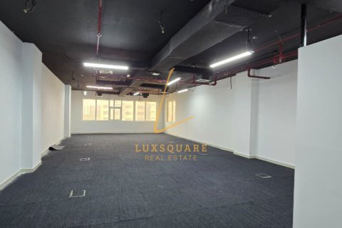 משרד ב Dubai Investment Park, Dubai, איחוד האמירויות 123 מ