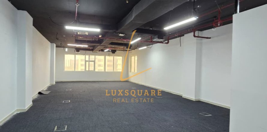 Kontor asukohaga Dubai Investment Park, AÜE: 123 m² Nr 753923