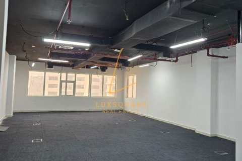 Üürile anda kontor asukohaga Dubai Investment Park, AÜE: 123 m² Nr 753923 - pilt 2