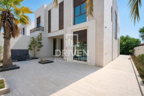 Willa w Nadd Al Sheba, Dubai, ZEA 5 sypialnie, 697.42 mkw. nr 754284