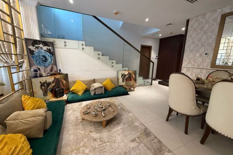 Villetta a schiera in vendita a Al Salam Street, Abu Dhabi, EAU 3 camere da letto, 274 mq. № 594383 - foto 9