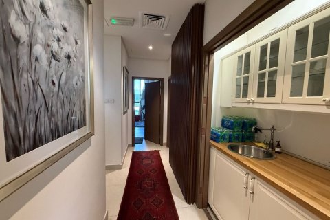 Villetta a schiera in vendita a Al Salam Street, Abu Dhabi, EAU 3 camere da letto, 274 mq. № 594383 - foto 12