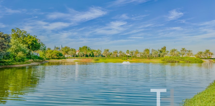 Lupain sa Jumeirah Park, Dubai, UAE 736 sq.m. № 586356
