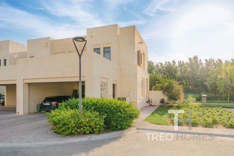 Townhouse til salg i Reem, Dubai, UAE 3 soveværelser, 272 kvm № 586464 - foto 1