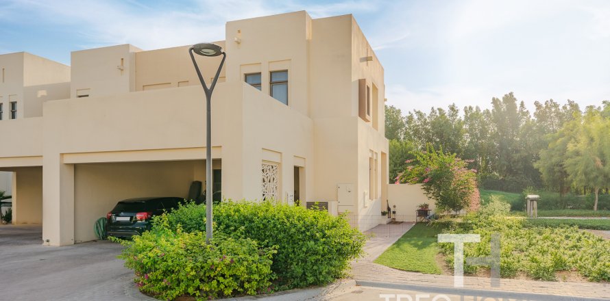 Townhouse i Reem, Dubai, UAE 3 soveværelser, 272 kvm № 586464