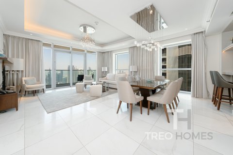 Apartment in Burj Khalifa, Dubai, UAE 3 bedrooms, 186 sq.m. № 586357 - photo 2