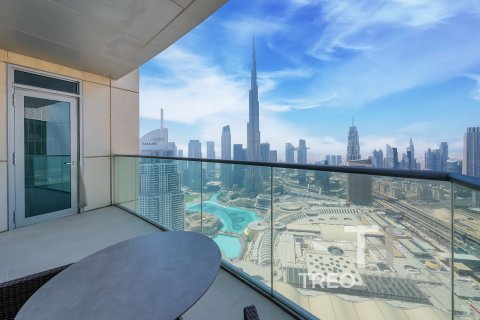 Apartment in Burj Khalifa, Dubai, UAE 3 bedrooms, 186 sq.m. № 586357 - photo 1