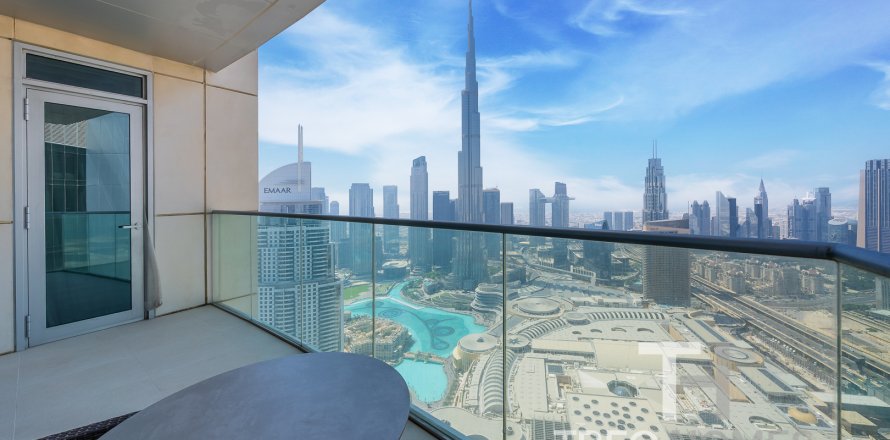 Apartment in Burj Khalifa, Dubai, UAE 3 bedrooms, 186 sq.m. № 586357