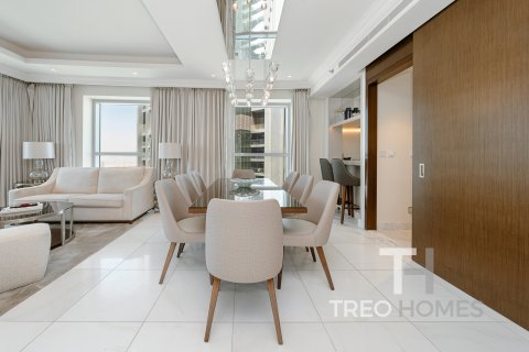 Apartment in Burj Khalifa, Dubai, UAE 3 bedrooms, 186 sq.m. № 586357 - photo 6