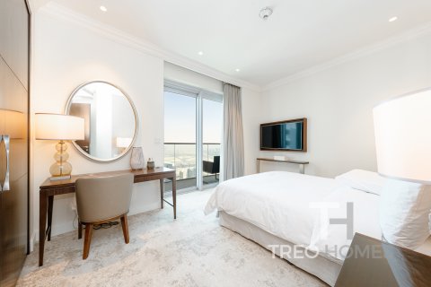 Apartment in Burj Khalifa, Dubai, UAE 3 bedrooms, 186 sq.m. № 586357 - photo 13