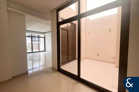 Vila di Al Furjan, Dubai, UAE 4 bilik tidur, 311 meter persegi № 684968 - foto 3