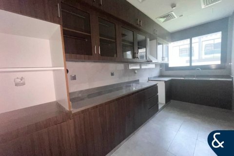 Vila di Al Furjan, Dubai, UAE 4 bilik tidur, 311 meter persegi № 684968 - foto 13