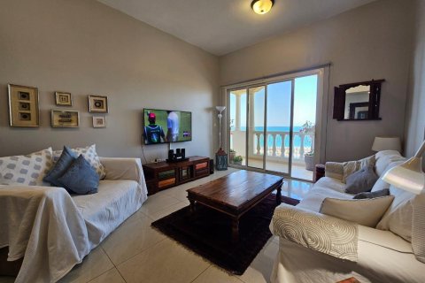 Пәтер Al Hamra Village, Рас-эль-Хайма, БАӘ-да 2 жатын бөлмелер, 120 м² № 656491 - фото 7