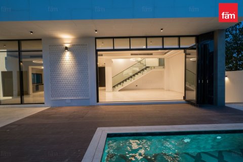 Üürile anda villa asukohaga Dubai, AÜE: 5 magamistoaga, 464.8 m² Nr 703797 - pilt 10