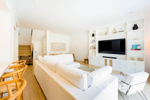 Villa Arabian Ranches, Dubaijā, AAE 3 istabas, 209.5 m2 Nr. 758800 - attēls 7