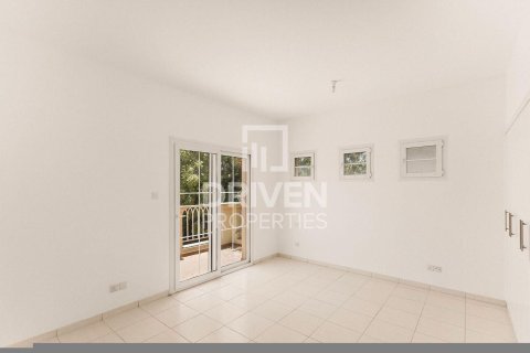 Villa itt: The Springs, Dubai, EAE, 3 hálószoba, 332.78 m², azonosító: 746998 - fénykép 12