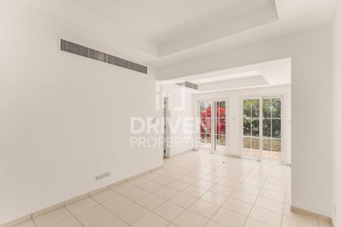 Villa itt: The Springs, Dubai, EAE, 3 hálószoba, 332.78 m², azonosító: 746998 - fénykép 2