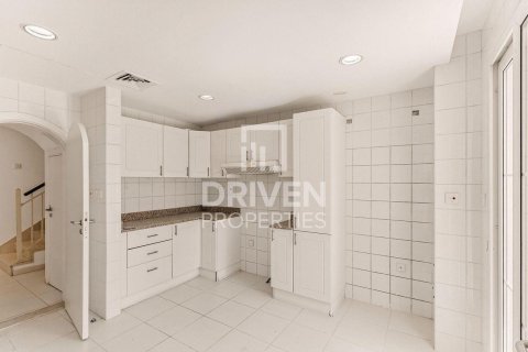 Villa itt: The Springs, Dubai, EAE, 3 hálószoba, 332.78 m², azonosító: 746998 - fénykép 5