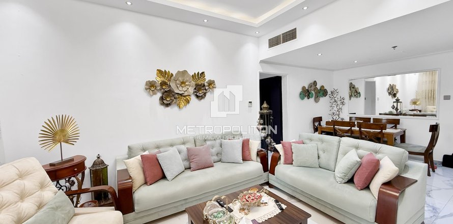 Apartamento en Jumeirah Village Circle, Dubai, EAU 2 dormitorios, 108 m² № 664468