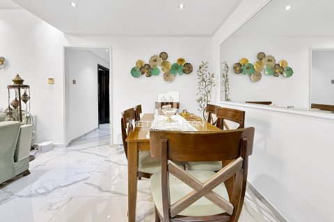 Apartamento en venta en Jumeirah Village Circle, Dubai, EAU 2 dormitorios, 108 m2 № 664468 - foto 4