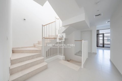 Adosado en alquiler en Dubai South (Dubai World Central), Dubai, EAU 4 dormitorios, 368 m2 № 664499 - foto 1