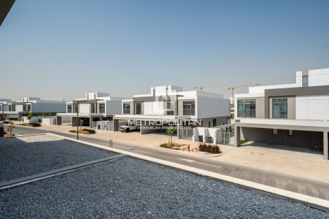 Adosado en alquiler en Dubai South (Dubai World Central), Dubai, EAU 4 dormitorios, 368 m2 № 664499 - foto 3