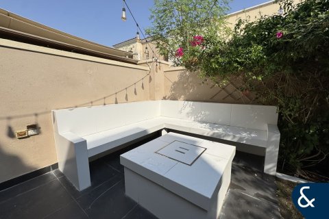 Villa itt: Dubai Land, EAE, 3 hálószoba, 190 m², azonosító: 668040 - fénykép 17