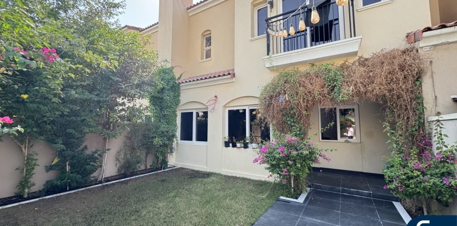 Villa sa Dubai Land, UAE 3 silid-tulugan, 190 sq.m. № 668040