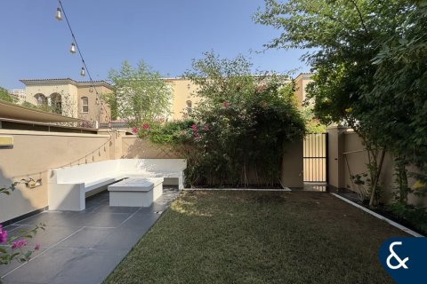 Villa itt: Dubai Land, EAE, 3 hálószoba, 190 m², azonosító: 668040 - fénykép 16