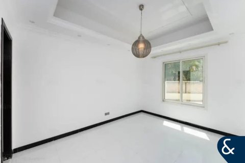 Villa in The Springs, Dubai, UAE 4 bedrooms, 701 sq.m. № 668039 - photo 12