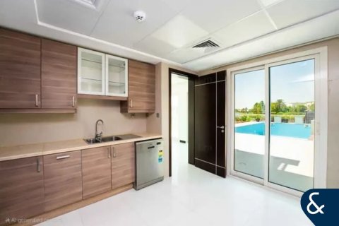 Villa in The Springs, Dubai, UAE 4 bedrooms, 701 sq.m. № 668039 - photo 7