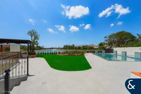 Villa in The Springs, Dubai, UAE 4 bedrooms, 701 sq.m. № 668039 - photo 4