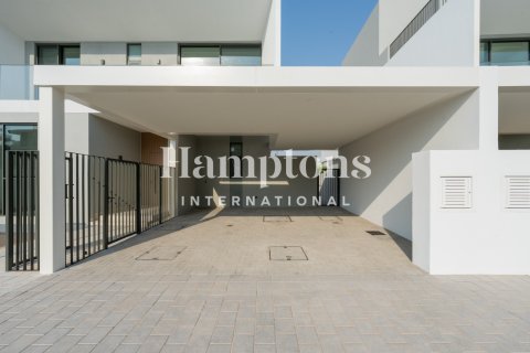Villa para arrendamento em Dubai Hills Estate, Dubai, EAU 4 quartos, 549.33543900 m2 № 759937 - foto 16