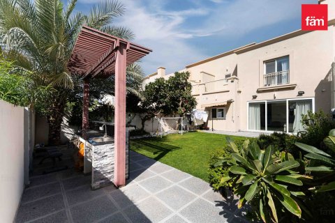 Vila u Dubai, UAE 3 spavaćih soba, 254.9 m2 Br. 687228 - fotografija 19