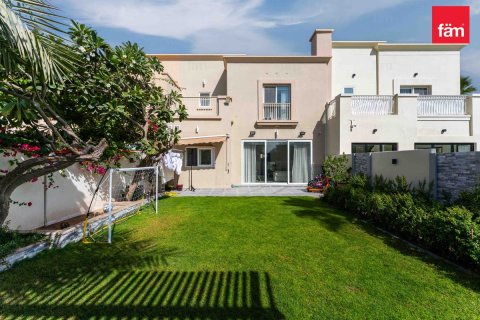 Vila u Dubai, UAE 3 spavaćih soba, 254.9 m2 Br. 687228 - fotografija 24