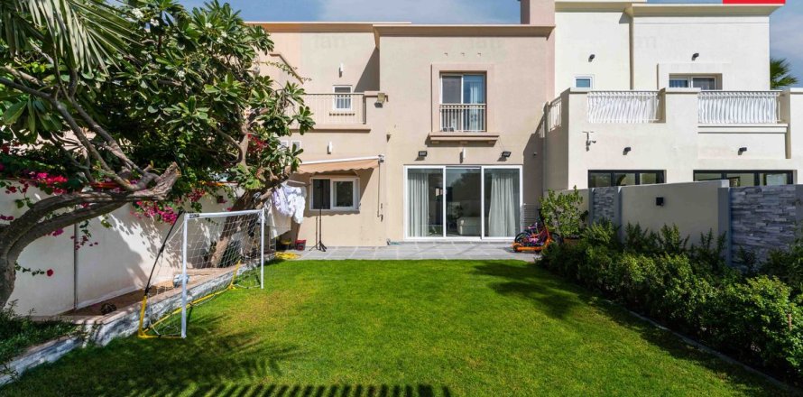 Vila u Dubai, UAE 254.9 m2, 3 spavaćih soba Br. 687228