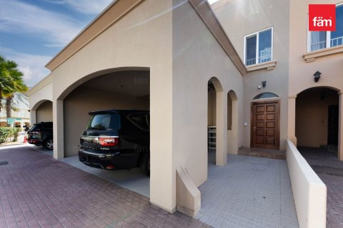 Vila u Dubai, UAE 3 spavaćih soba, 254.9 m2 Br. 687228 - fotografija 25
