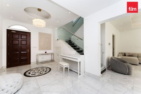 Vila u Dubai, UAE 3 spavaćih soba, 254.9 m2 Br. 687228 - fotografija 8