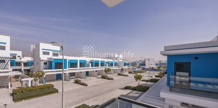 Townhouse i Damac Lagoons, Dubai, UAE 4 soveværelser, 144 kvm № 715177