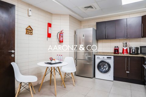 Appartamento in affitto a Jumeirah Lake Towers, Dubai, EAU 3 camere da letto, 181.7 mq. № 670773 - foto 11