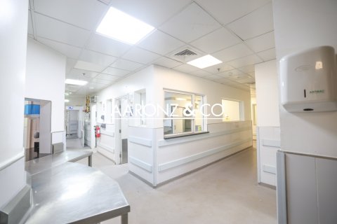 Tienda en alquiler en Business Bay, Dubai, EAU 732.9 m2 № 670754 - foto 5