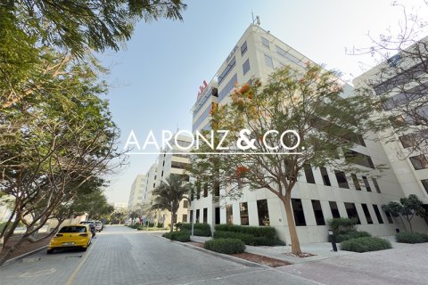 Zyrë në Dubai Investment Park, Emiratet e Bashkuara Arabe 1319.4 m2. № 670753 - Foto 20