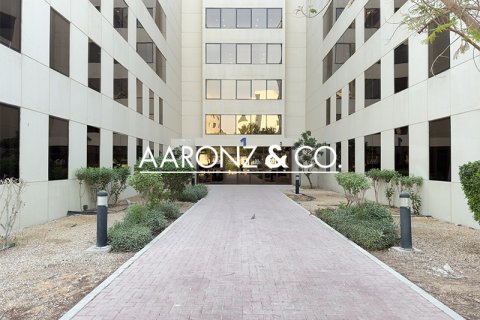 Zyrë në Dubai Investment Park, Emiratet e Bashkuara Arabe 1319.4 m2. № 670753 - Foto 19