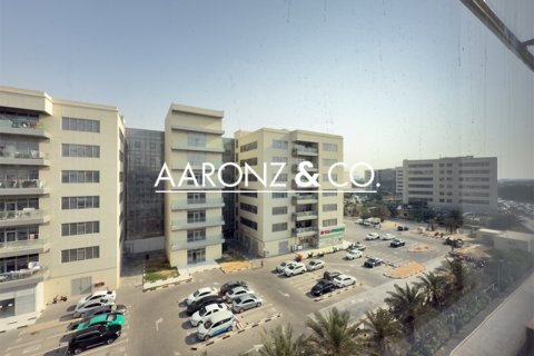 Zyrë në Dubai Investment Park, Emiratet e Bashkuara Arabe 1319.4 m2. № 670753 - Foto 13