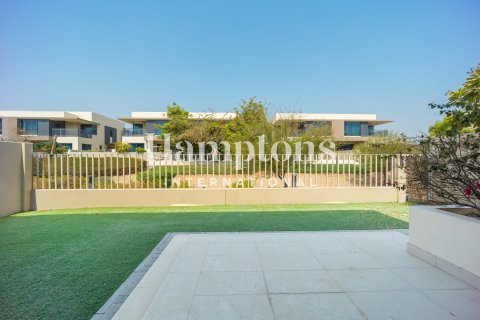Townhouse in Dubai Hills Estate, Dubai, UAE 5 bedrooms, 293.29477100 sq.m. № 751539 - photo 16