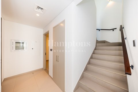 Városi lakóépület itt: Arabian Ranches 3, Dubai, EAE, 4 hálószoba, 223.59986943 m², azonosító: 751538 - fénykép 1